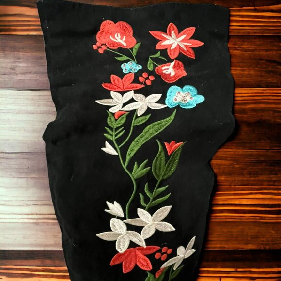Qupid Miss 10 Embroidered Floral Thigh High Boots Black Faux Suede Size 5.5 - Picture 7 of 16